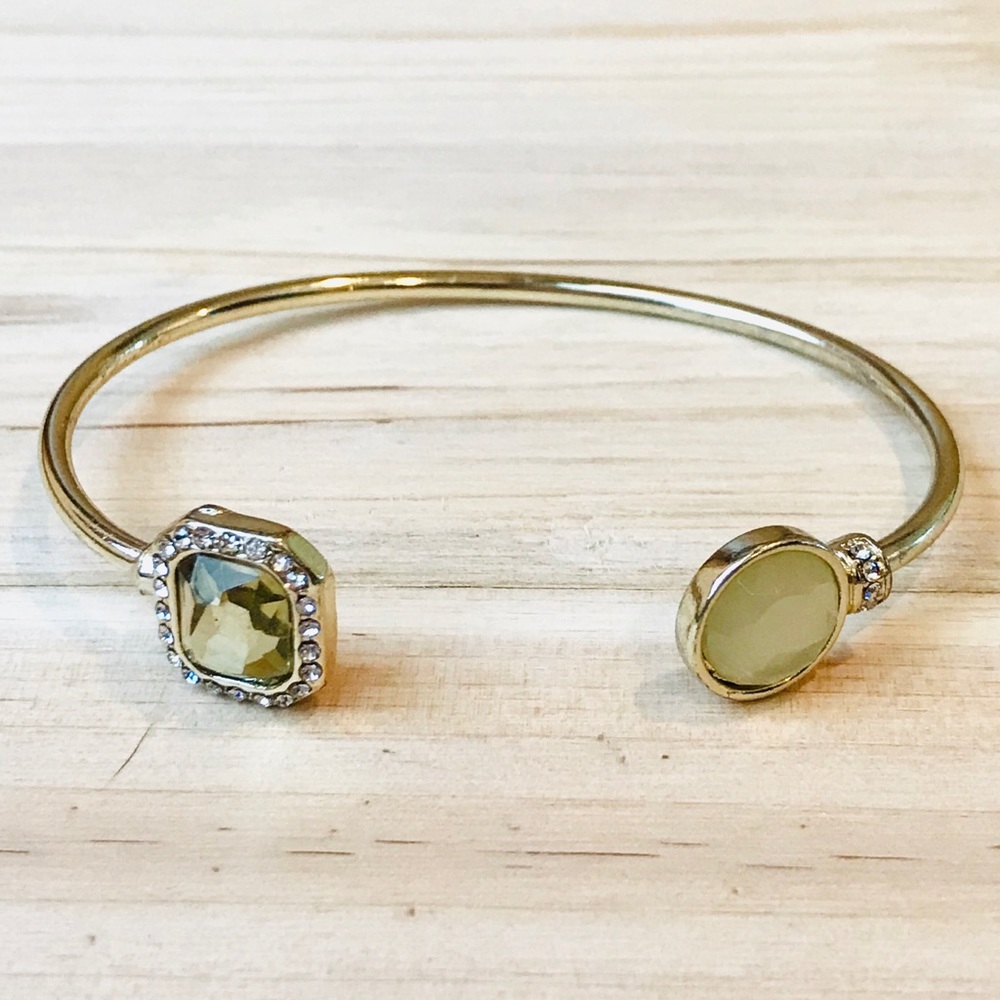 5 for $25 🎁 LOFT Gold Bangle Bracelet